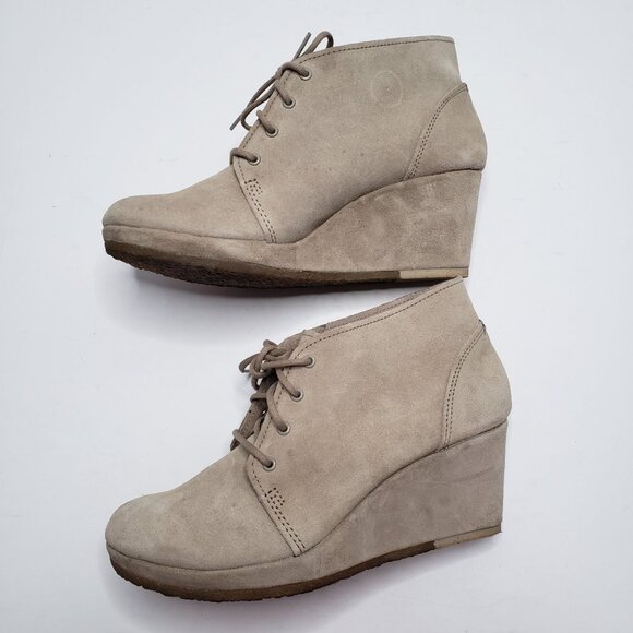 Clarks Originals Wedge Ankle Boots 9.5 Tan Suede Lace Up Chukka Desert Booties - Picture 6 of 10